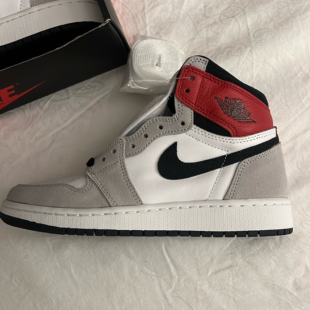 Air Jordan women size 7 1/2